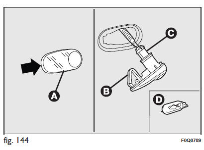 Fiat Bravo. Sustitución de la lámpara exterior